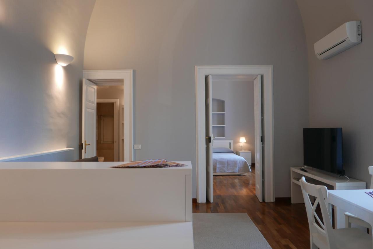 Suite 261 - Intero Appartamento Nel Centro Di Bari Eksteriør bilde